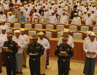 ေျဗာင္မဲ​ေပး​စနစ္ကို လြွႊတ္​ေတာ္ကိုယ္စား​လွယ္မ်ား​ ​ေဝဖန္