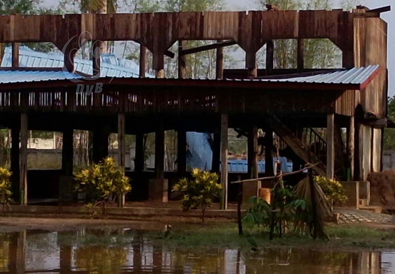 ယင္းမာပင္တြင္ မိုးသက္ေလျပင္းတိုက္ခတ္၊ မိုးႀကိဳးပစ္ခံရၿပီး ကေလး ၁ ဦး ေသဆံုး