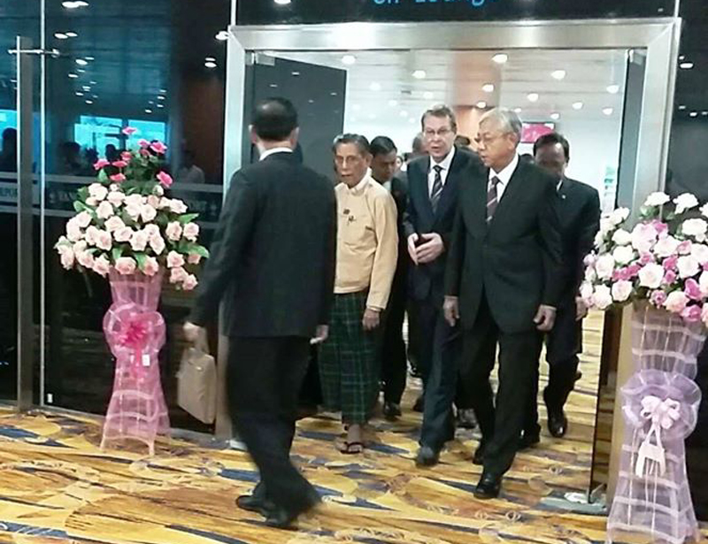 သမၼတ ဦးထင္ေက်ာ္ ႐ုရွားခရီးစဥ္ စတင္