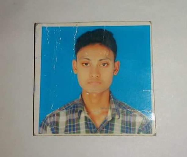 ကေလးစစ္သားအျဖစ္ စုေဆာင္းခံရသည့္ သားျဖစ္သူကုိ ျပန္လႊတ္ေပးရန္ ဖခင္ေတာင္းဆုိ