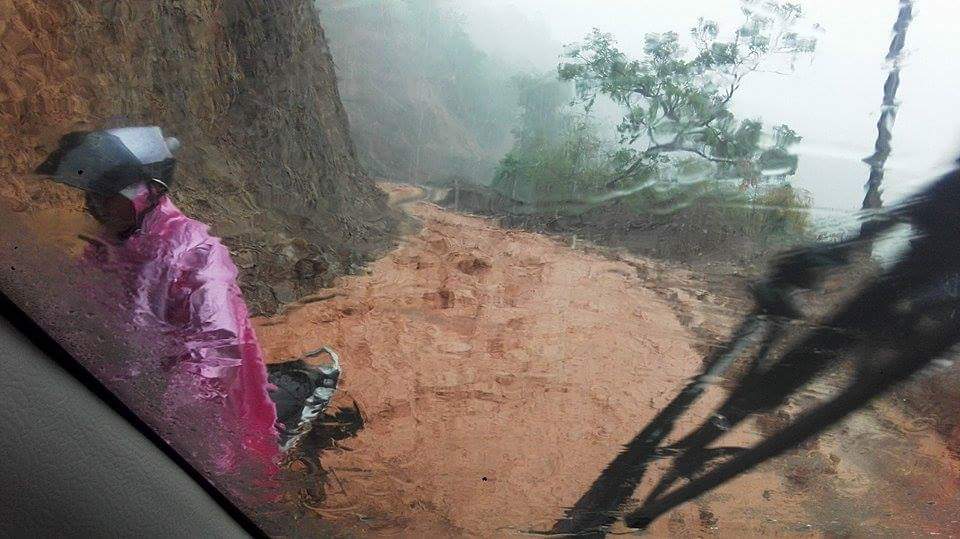 ခ်င္းေတာင္တြင္ မုိးသည္းထန္မႈေၾကာင့္ ေျမၿပိဳက်မႈမ်ား ျဖစ္ေပၚ