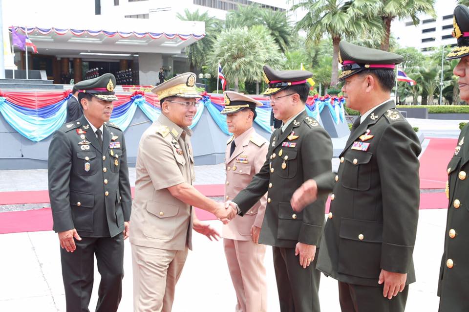 ဘန္ေကာက္ေရာက္ ျမန္မာကာကြယ္ေရးဦးစီးခ်ဳပ္ (ဓာတ္ပံု)