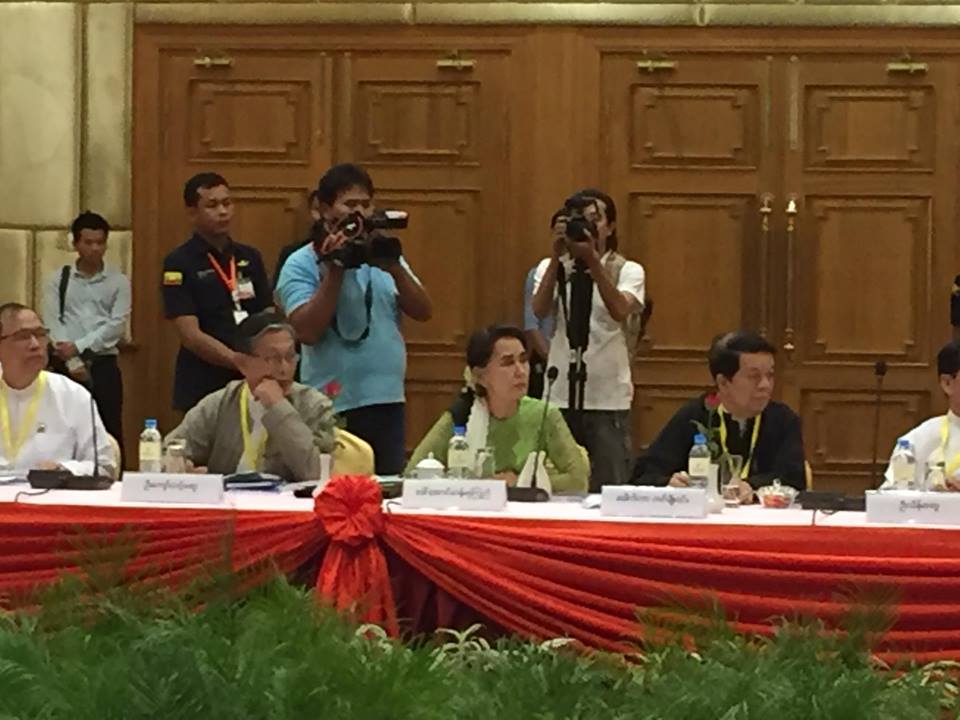 ျပည္ေထာင္စုၿငိမ္းခ်မ္းေရးညီလာခံ၌ ႏိုင္ငံေရးပါတီအားလံုး ပါ၀င္ခြင့္ရမည္မဟုတ္