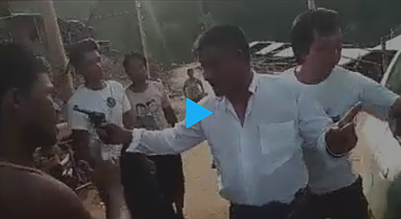 ေမာ္ခ်ီးက ရဲအရာရွိ ေသနတ္ပစ္ေဖာက္ ၿခိမ္းေျခာက္ (႐ုပ္သံ)