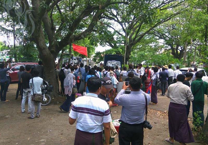 စစ္ကုိင္းသပိတ္အလုပ္သမား ၁၅ ဦးကုိ ႐ုံးထုတ္စစ္ေဆး
