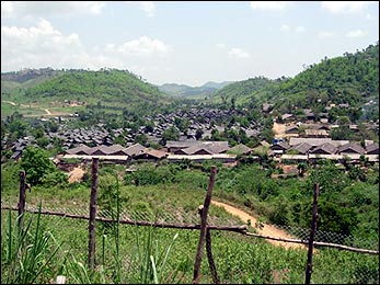ေဒၚေအာင္ဆန္းစုၾကည္ ထမ္ဟင္ ဒုကၡသည္စခန္းကုိ  သြားေရာက္ရန္ရွိ