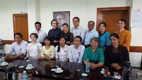 လူ႔အခြင့္အေရးအထူးကုိယ္စားလွယ္ မစၥယန္ဟီးလီႏွင့္ အရပ္ဘက္အဖဲြ႔မ်ား ေတြ႔ဆုံ