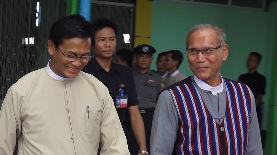 ဒုသမၼတ ဦးဟင္နရီဗန္ထီးယူ သိမ္းဆည္းေျမဧက ၆ ေထာင္ေက်ာ္ ျပန္လည္ေပးအပ္
