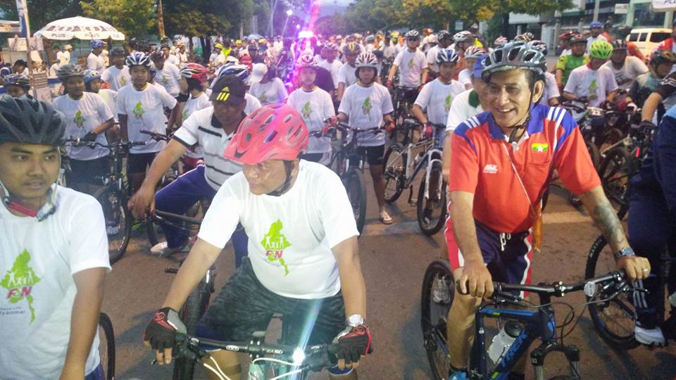 မႏၱေလး လူထုစက္ဘီးစီးပြဲ ၀န္ႀကီးခ်ဳပ္ကုိယ္တုိင္ ပါ၀င္ (ဓာတ္ပုံ)