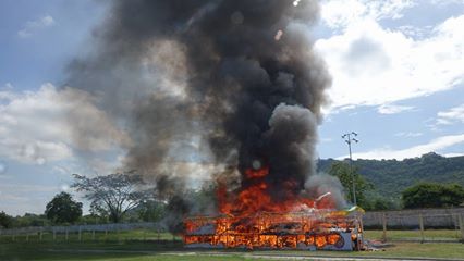 က်ပ္‌သန္‌း‌ေပါင္‌း ၅၅၀၀ ခန္႔တန္ဖုိးရွိ မူးယစ္ေဆးမ်ား မီး႐ႈိ႕ဖ်က္ဆီး (ဓာတ္ပုံ)