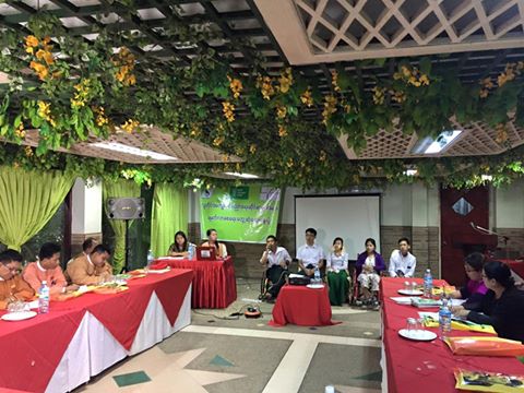 မသန္စြမး္ကေလးမ်ား တန္းတူပညာသင္ၾကားခြင့္ရေရး လႊတေ္တာ္ကုိယ္စားလွယ္မ်ားထံ တင္ျပ