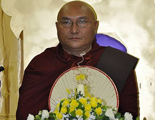 ျငိမ္း​ခ်မ္း​စြာ​ေနထိုင္လိုသူတိုင္း​ဟာ ညီညြတ္ဖို့​ လိုတယ္ (​ေ႐ြွႊညဝါဆရာ​ေတာ္နွင့္​ ​ေမး​ျမန္း​ခ်က္)