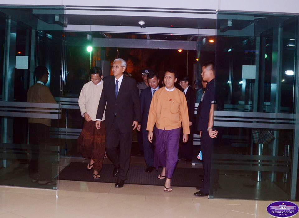 သမၼတ ဦးထင္ေက်ာ္ ASEM အစည္းအေ၀းတက္ရန္ မြန္ဂုိလီးယားႏုိင္ငံသို႔ ထြက္ခြာ (ဓာတ္ပုံ)