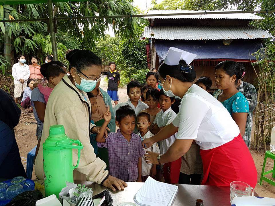 ျပင္းထန္အဆုတ္ေရာင္ေရာဂါပိုးေၾကာင့္ လူ ၂၀၀ ခန္႔ကုိ အျပင္ထြက္ခြင့္ ကန္႔သတ္