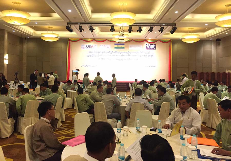 အသင္းအဖြဲ႔မ်ား မွတ္ပံုတင္ျခင္းဆိုင္ရာဥပေဒ သံုးသပ္ေဆြးေႏြးပဲြ က်င္းပ