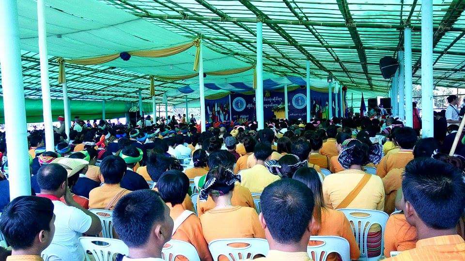 ျပည္နယ္မရွိသည့္လူမ်ိဳးစုမ်ား တန္းတူအခြင့္အေရးကိစၥ တိုင္းရင္းသားလူငယ္မ်ား ေမးခြန္းထုတ္