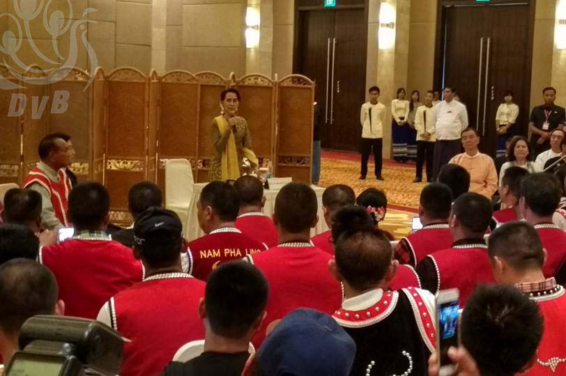 ၀ႏွင့္မိုင္းလားအထူးေဒသတို႔မွ လူငယ္မ်ားႏွင့္ ေတြ႔ဆံုပဲြတြင္ ေဒၚေအာင္ဆန္းစုၾကည္၏ မိန္႔ခြန္းႏွင့္ အေမးအေျဖ