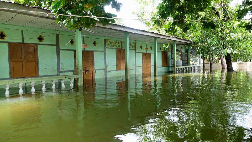 ျမစ္ေရလွ်ံတက္သျဖင့္ အမရပူရၿမိဳ႕နယ္ ေက်းရြာအခ်ဳိ႕ ေရနစ္ျမဳပ္ (ဓာတ္ပုံ)