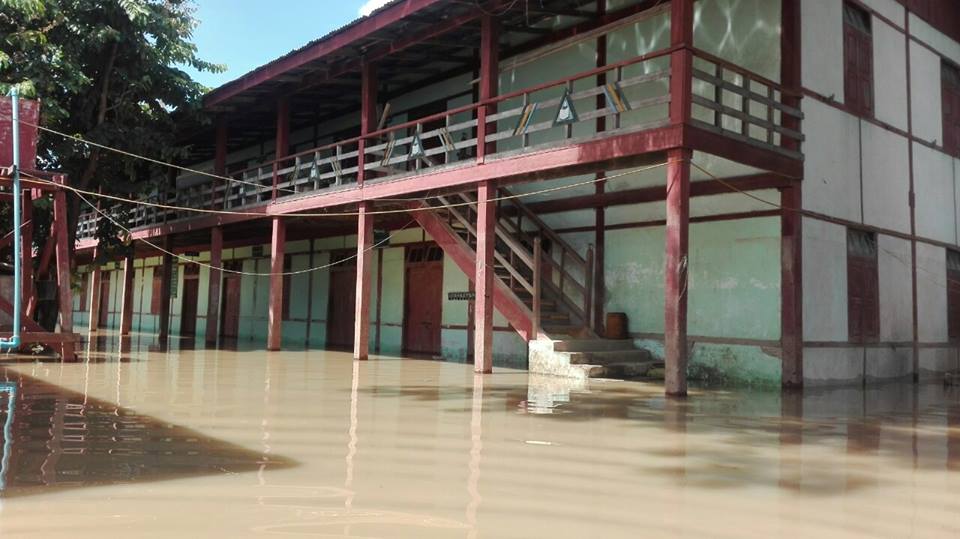ေရႀကီးနစ္ျမဳပ္မႈေၾကာင့္ ဧရာ၀တီတုိင္းအတြင္းရွိ ေက်ာင္း ၃၇ ေက်ာင္း ပိတ္