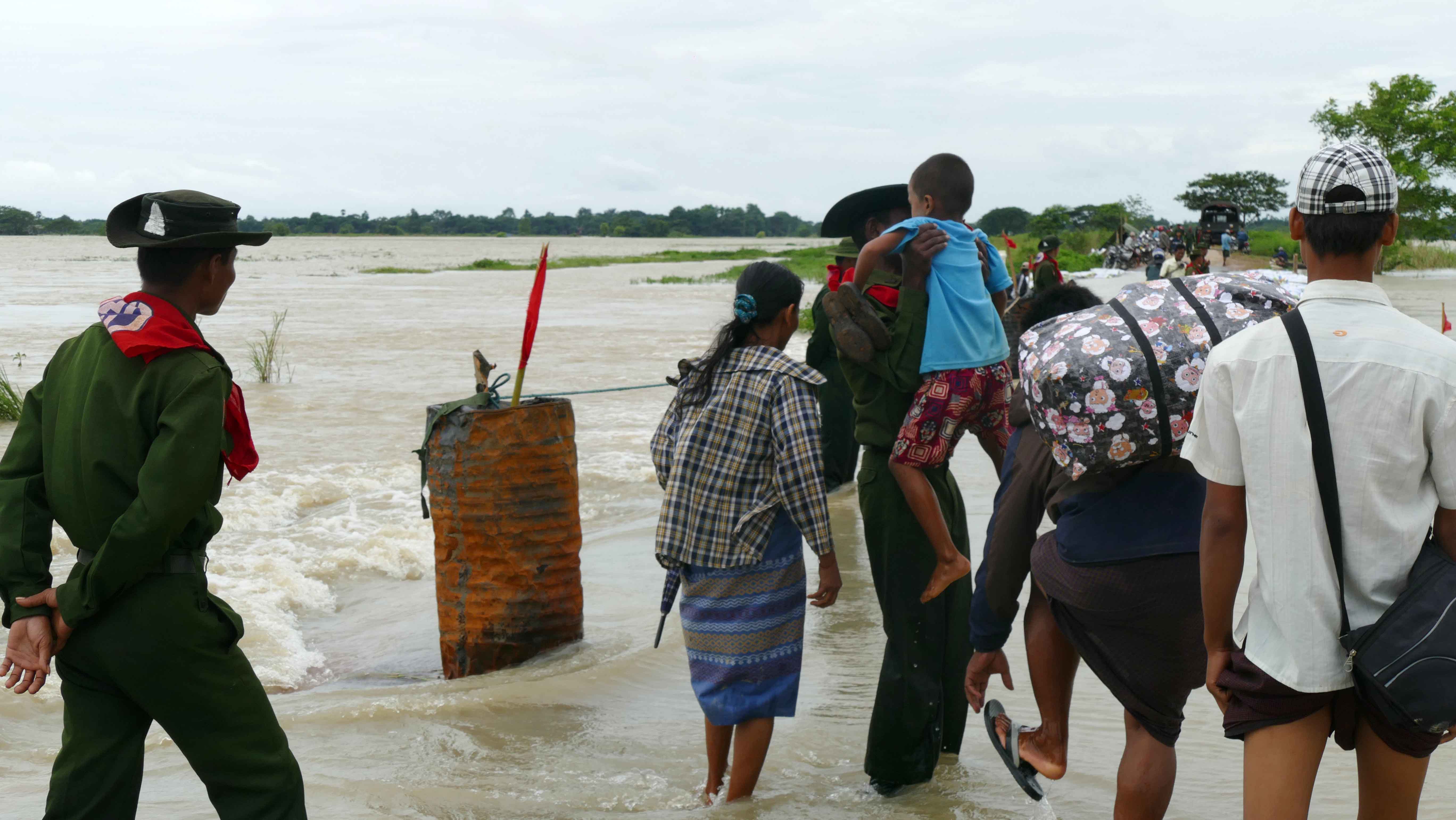 တုိက္​ႀကီးၿမိဳ႕နယ္​အတြင္​း ​ေက်းရြာအခ်ိဳ႕ ​ေရနစ္​ျမဳပ္