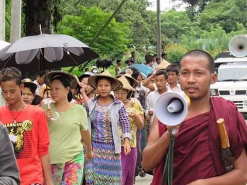 ခိုင္မ်ိဳးထြန္းကုိ အျမန္ဆုံးျပန္လႊတ္ေပးရန္ ေျမာက္ဦးေဒသခံမ်ား ဆႏၵျပ