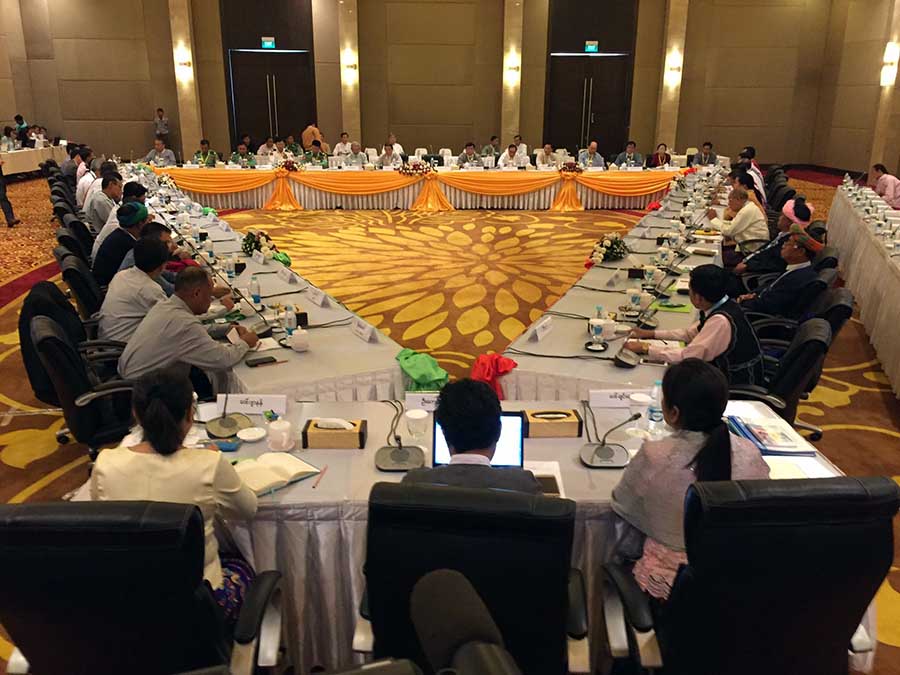 ၂၁ ရာစုပင္လံု က်င္းပေရး ေဆြးေႏြး (ဓာတ္ပံု)