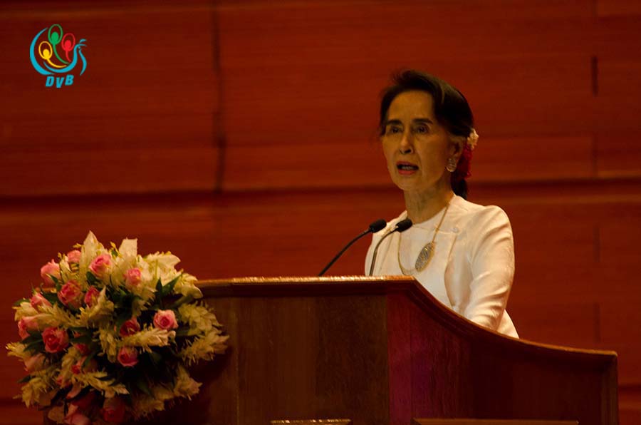အားလံုးစုေပါင္းၿပီး ၿငိမ္းခ်မ္းေရးသမိုင္းသစ္ကို ေရးမယ္ - ေဒၚေအာင္ဆန္းစုၾကည္ (႐ုပ္သံ)