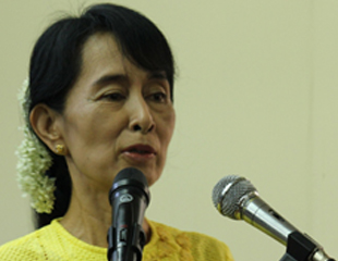 ယံုၾကည္ခ်က္အတိုင္း​ ​ေ႐ွ့​ဆက္​ရန္ ​နိုင္ငံ​ေရး​အက်ဥ္း​သား​ေဟာင္း​မ်ား​ကို​ ေဒၚ​ေအာင္ဆန္း​စုၾကည္ ​ေျပာ