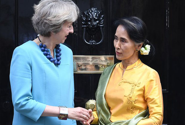 ႏုိင္ငံေတာ္အတုိင္ပင္ခံပုဂၢိဳလ္ ေဒၚေအာင္ဆန္းစုၾကည္ကုိ ၿဗိတိန္၀န္္ႀကီးခ်ဳပ္ ေတြ႔ဆုံ