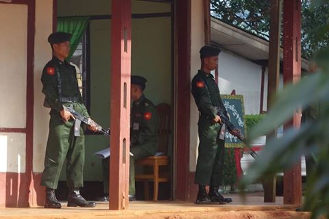 ရြာသားမ်ားအားသတ္ျဖတ္မႈျဖင့္ တပ္မမႉးအပါ၀င္ ၇ ဦးကုိ အလုပ္ၾကမ္းႏွင့္ ေထာင္ ၅ ႏွစ္စီခ်မွတ္