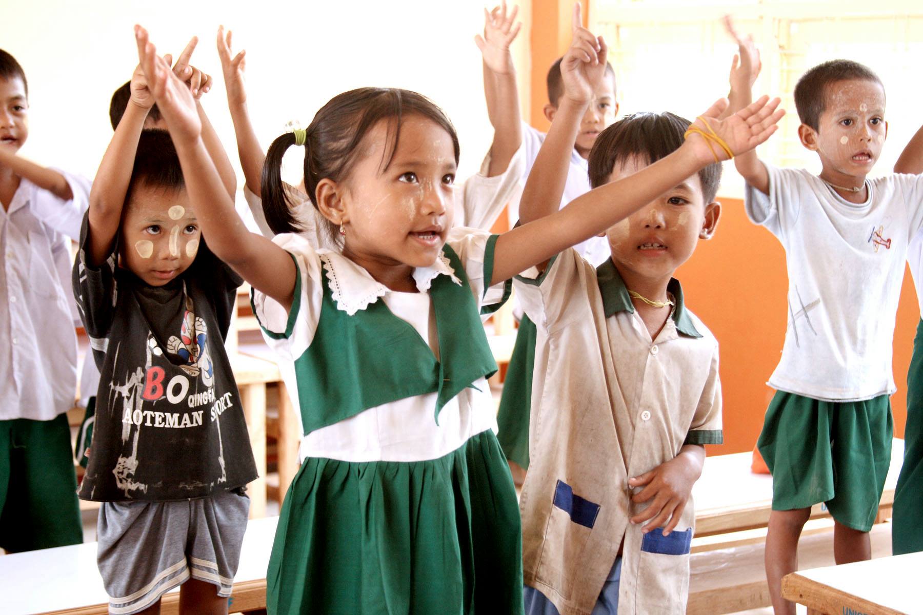 ကခ်င္ႏွင့္ ရခိုင္က စစ္ေဘးေရွာင္ ကေလး ၄၀၀၀ ခန္႔ကို ကၽြမ္းက်င္သင္တန္းေပးမည္