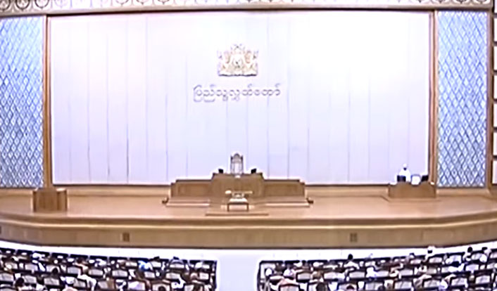 ျပည္ပေရာက္ျမန္မာအလုပ္သမားမ်ားကို ေစာင့္ေရွာက္ေပးေရး ျပည္သူ႔လႊတ္ေတာ္တြင္ ေဆြးေႏြး