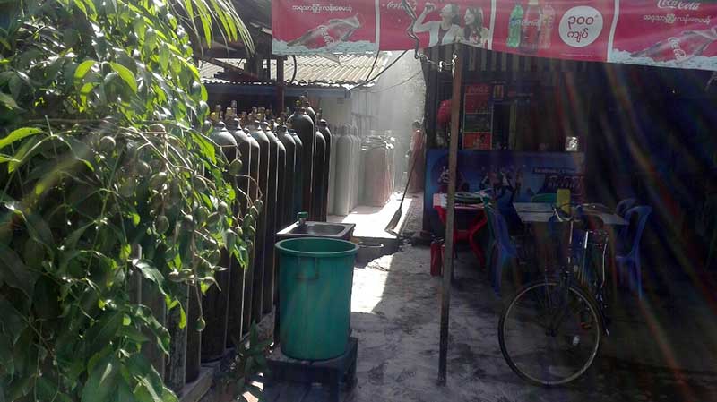 ဂက္စ္အေရာင္းဆိုင္တြင္ ဂက္စ္ဖလွယ္ရာမွ ေပါက္ကြဲမႈျဖစ္