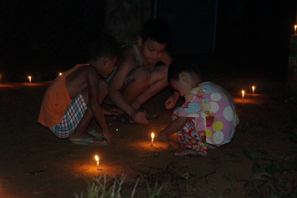 ပုဒ္မ ၁၄၄ ထုတ္ျပန္ထားသည့္ ဘူးသီးေတာင္ၿမိဳ႕ သီတင္းကၽြတ္လျပည့္ည (ဓာတ္ပံု)