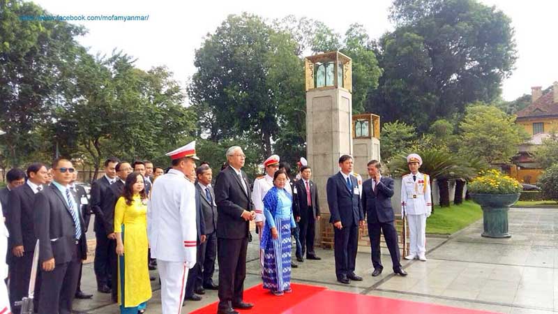 သမၼတ ဦးထင္ေက်ာ္ ဗီယက္နမ္ႏိုင္ငံ တရားဝင္ခ်စ္ၾကည္ေရးခရီးစတင္