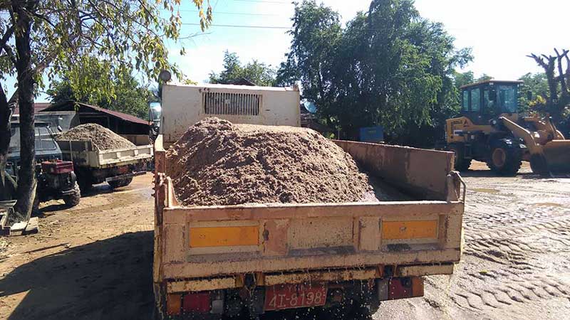 မြန္ျပည္နယ္ ေရးၿမိဳ႕နယ္၌ သဲ၊ ေက်ာက္ကုန္ၾကမ္းမ်ားျပတ္လပ္ေန