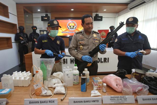 ျမန္မာသံ႐ုံးတြင္ ဗံုးေထာင္မည့္စစ္ေသြးႂကြ ၁ ဦး အင္ဒုိနီးရွားႏုိင္ငံတြင္ ဖမ္းမိ