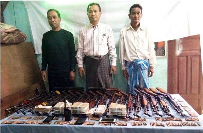 ရခုိင္ျပည္နယ္ပုိ႔မည့္ လက္နက္ခဲယမ္းမ်ား ဘားအံၿမိဳ႕အ၀င္ ဖမ္းမိ
