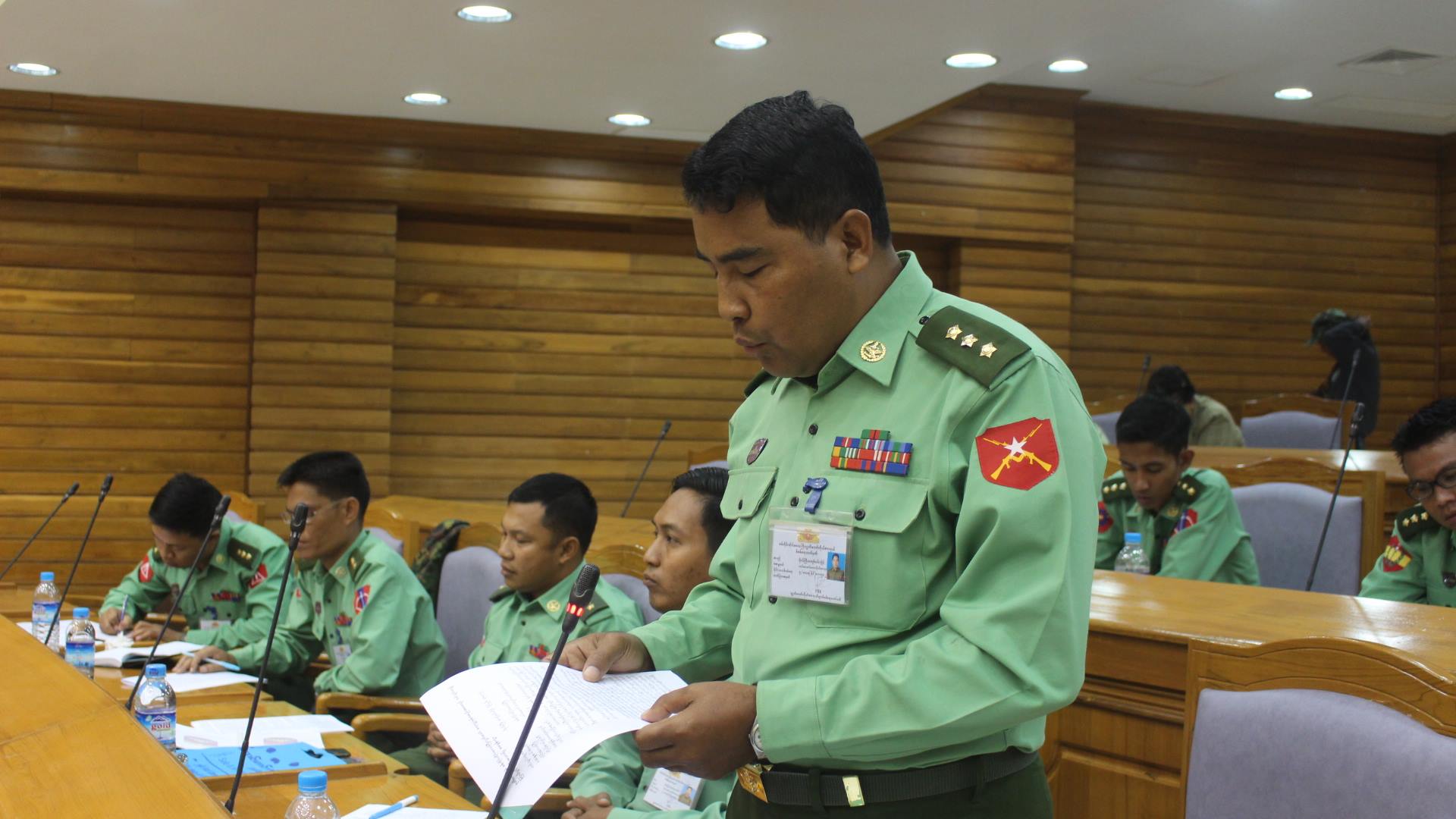 တပ္မေတာ္သားကိုယ္စားလွယ္တဦး လႊတ္ေတာ္တြင္ ပထမဆံုးအႀကိမ္ ေမးခြန္းေမးျမန္း