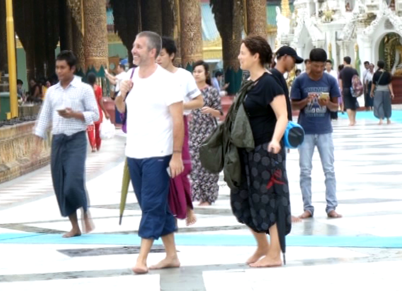 ေရႊတိဂုံေစတီေတာ္သို႔ လာေရာက္သည့္ ႏုိင္ငံျခားသားဦးေရ လစဥ္တုိးတက္
