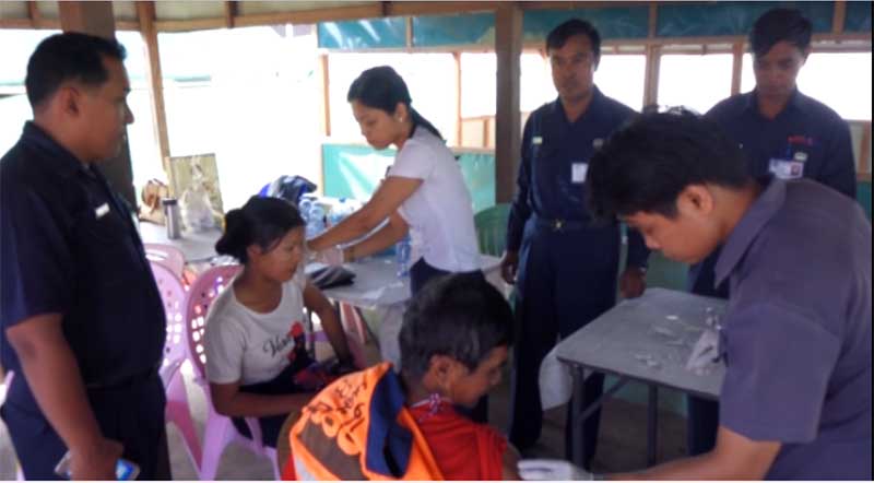 စည္ပင္ ပတ္ဝန္းက်င္သန္႔ရွင္းေရးႏွင့္ ေရဆုိးမိလႅာကုိင္ ဝန္ထမ္းမ်ားကို ဘီပုိးကာကြယ္ေဆး ထုိးေပး