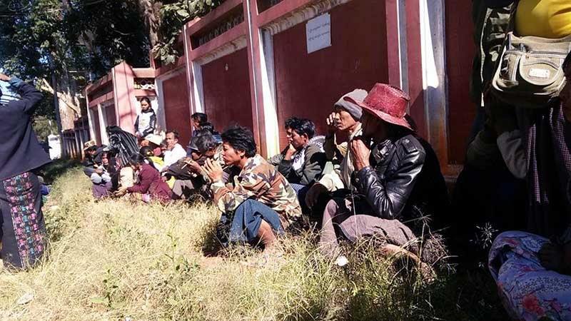 စစ္တပ္က တရားစြဲထားသည့္ ေတာင္သူ ၇၂ ဦးကို အလုပ္ၾကမ္းႏွင့္ေထာင္ဒဏ္ ၁ လစီအမိန္႔ခ်