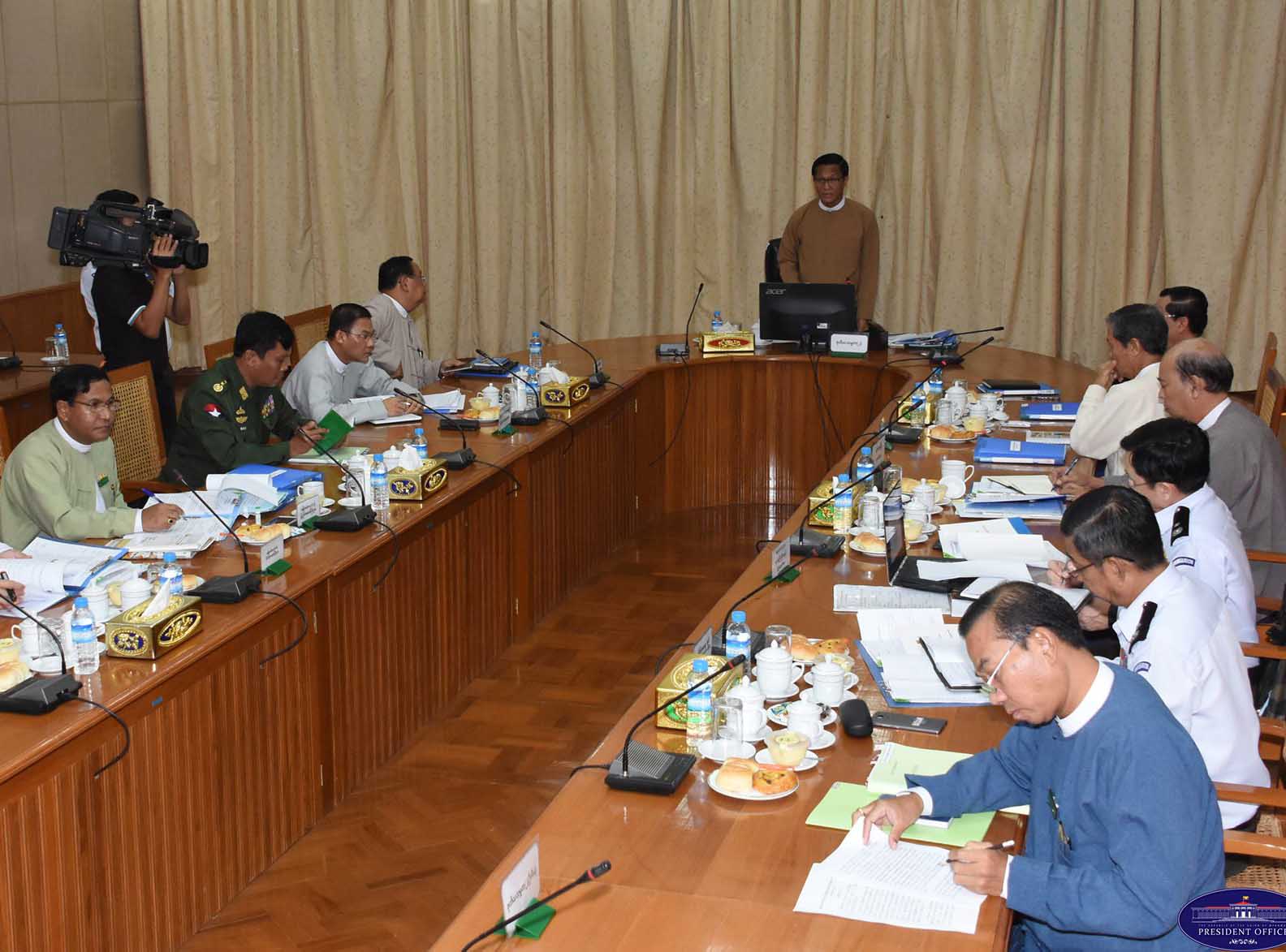 ႏိုင္ငံျခားသား ၂၆၀ ေက်ာ္ကို အၿမဲတမ္းေနထိုင္ခြင့္ခ်ေပး