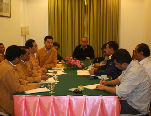 ႐ွမ္း​ျပည္တပ္မ​ေတာ္နွင့္​ အစိုး​ရ ပဏာမ ျငိမ္း​ခ်မ္း​ေရး​ေဆြး​ေနြး​