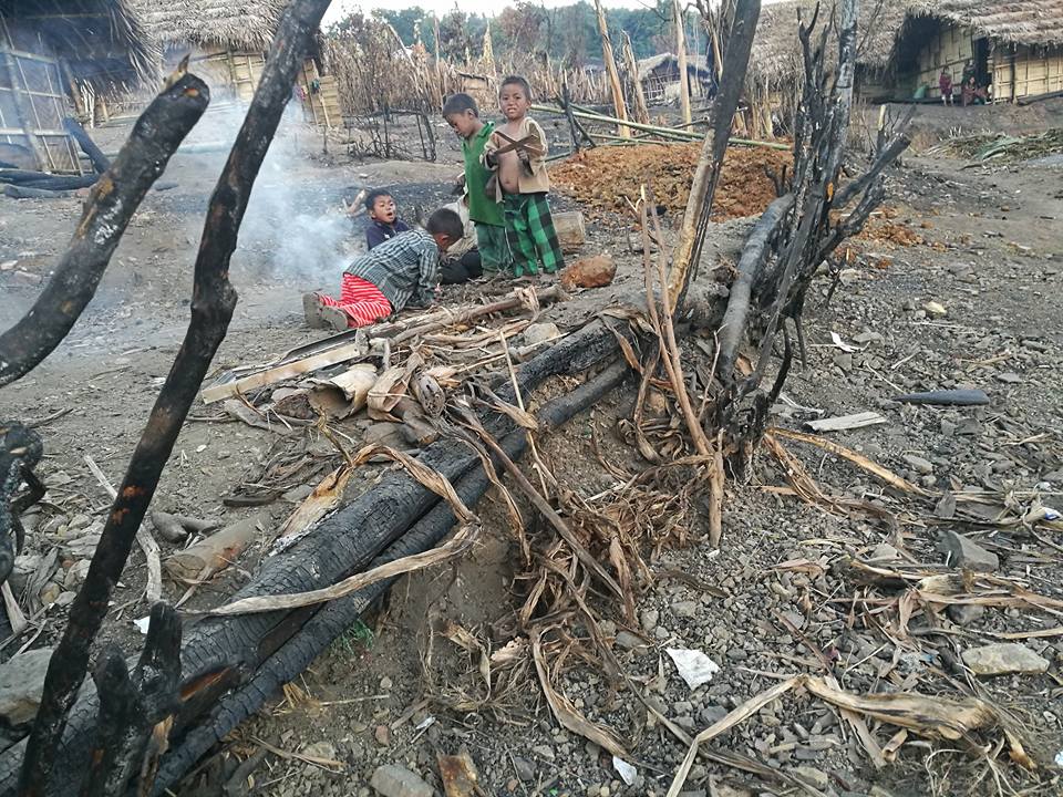 နာဂကိုယ္ပိုင္အုပ္ခ်ဳပ္ခြင့္ရေဒသတြင္ မီးေလာင္မႈ အစားအေသာက္ႏွင့္ အ၀တ္အထည္မ်ား လိုအပ္