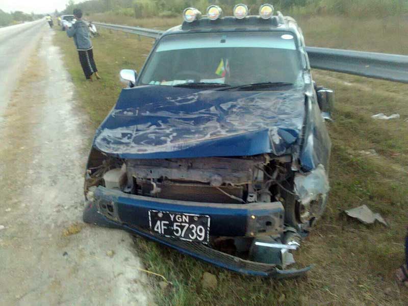 ရန္ကုန္-မႏၱေလးအျမန္လမ္းမႀကီးတြင္ ၁ ရက္တည္း ယာဥ္တိုက္မႈ ၄ ႀကိမ္ျဖစ္