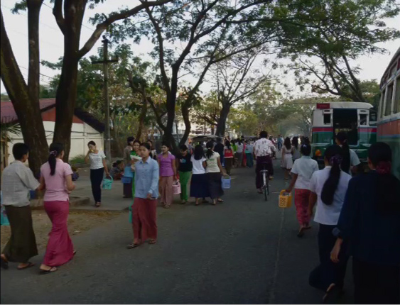 လွိုင္သာယာအလုပ္သမား​မ်ား​ နစ္နာ​ေၾကး​ရ႐ွိ​ေရး​အတြက္ အဖြဲ့​ခ်ဳပ္ကို အကူအညီ​ေတာင္း​