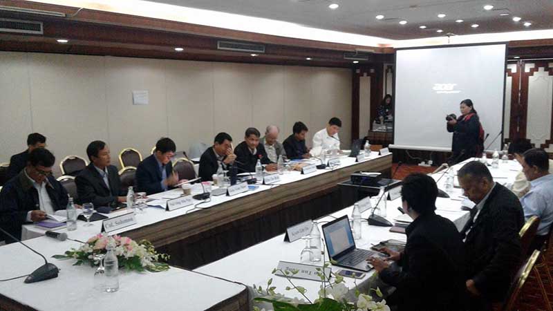 အပစ္မရပ္တပ္ဖြဲ႔တို႔ႏွင့္ ေဆြးေႏြးပြဲ အစိုးရက ဒီလကုန္ ၿပီးျပတ္ေစလို