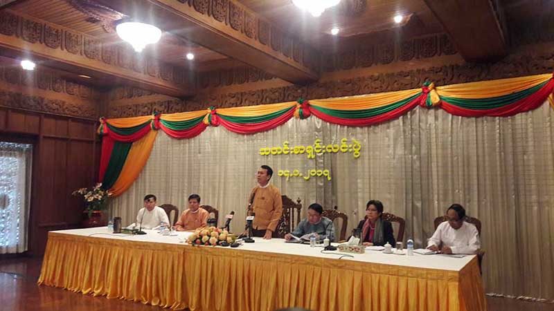 အသစ္ေျပးဆြဲမည့္ ဘတ္စ္ကားလုိင္းစနစ္သစ္ႏွင့္ပတ္သက္ၿပီး သတင္းစာရွင္းလင္း (ဓာတ္ပံု)