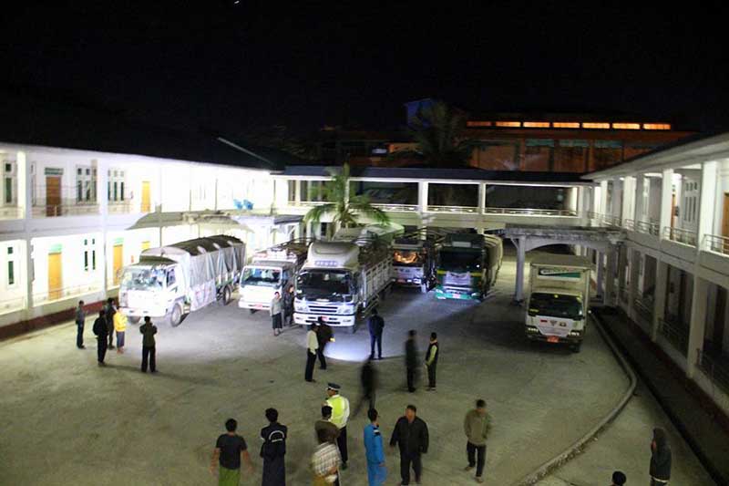 အင္ဒိုနီရွားႏိုင္ငံမွ ေထာက္ပံ့ေရးပစၥည္းမ်ား စစ္ေတြေရာက္ရွိ